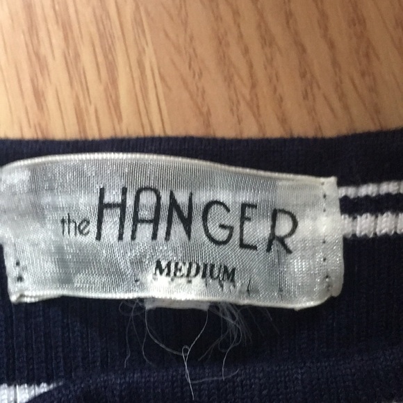 striped cropped tank top - Picture 2 of 3